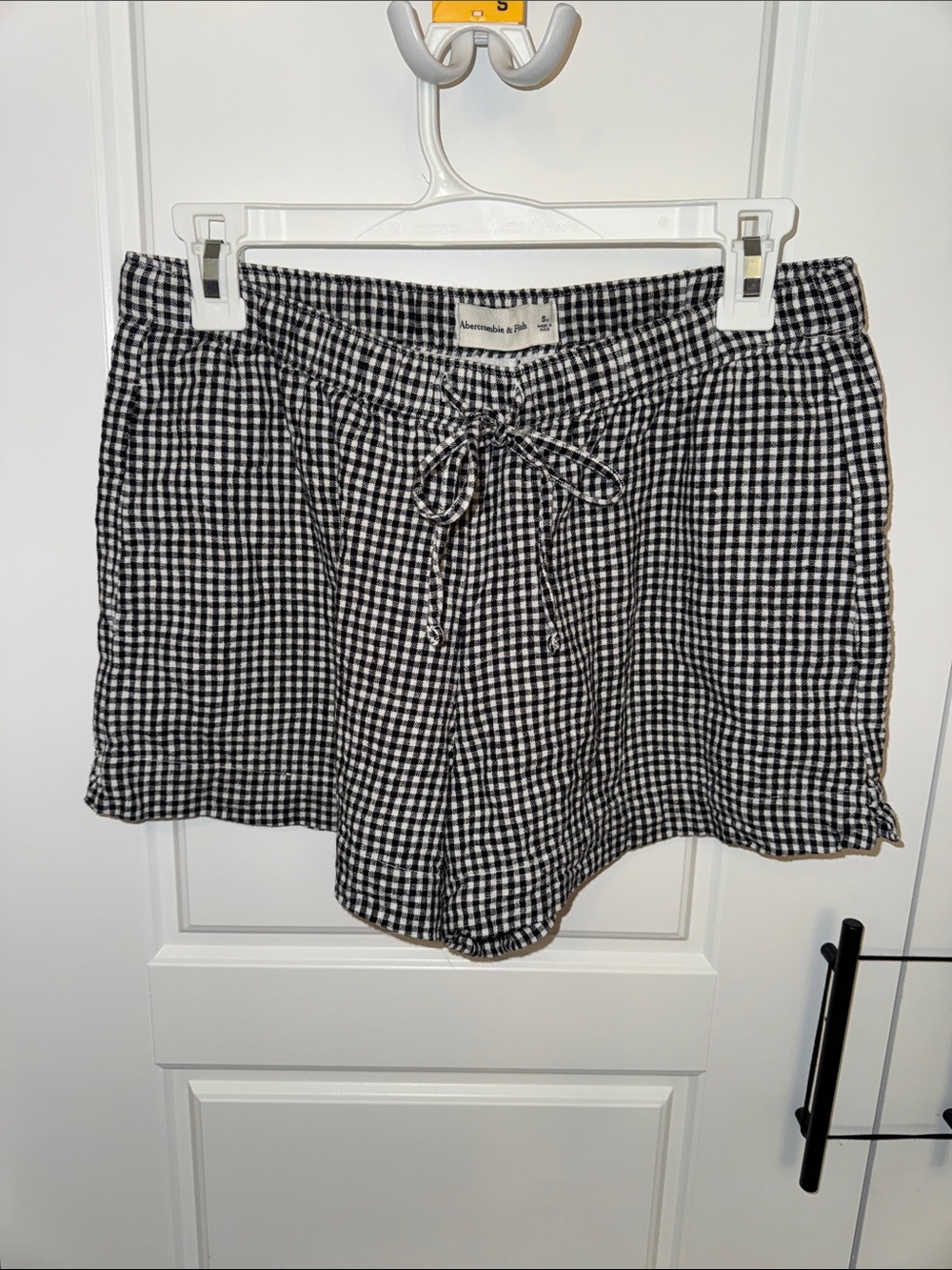 Abercrombie Linen-Blend Shorts, Black & White - Small